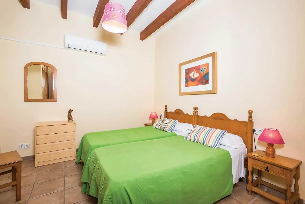 Cinco Villa Binibeca 0*,  Spain