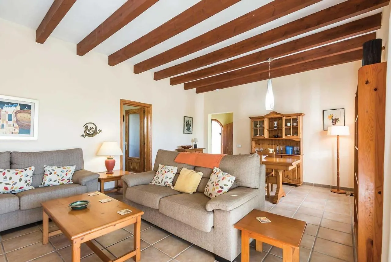Cinco Villa Binibeca Spain