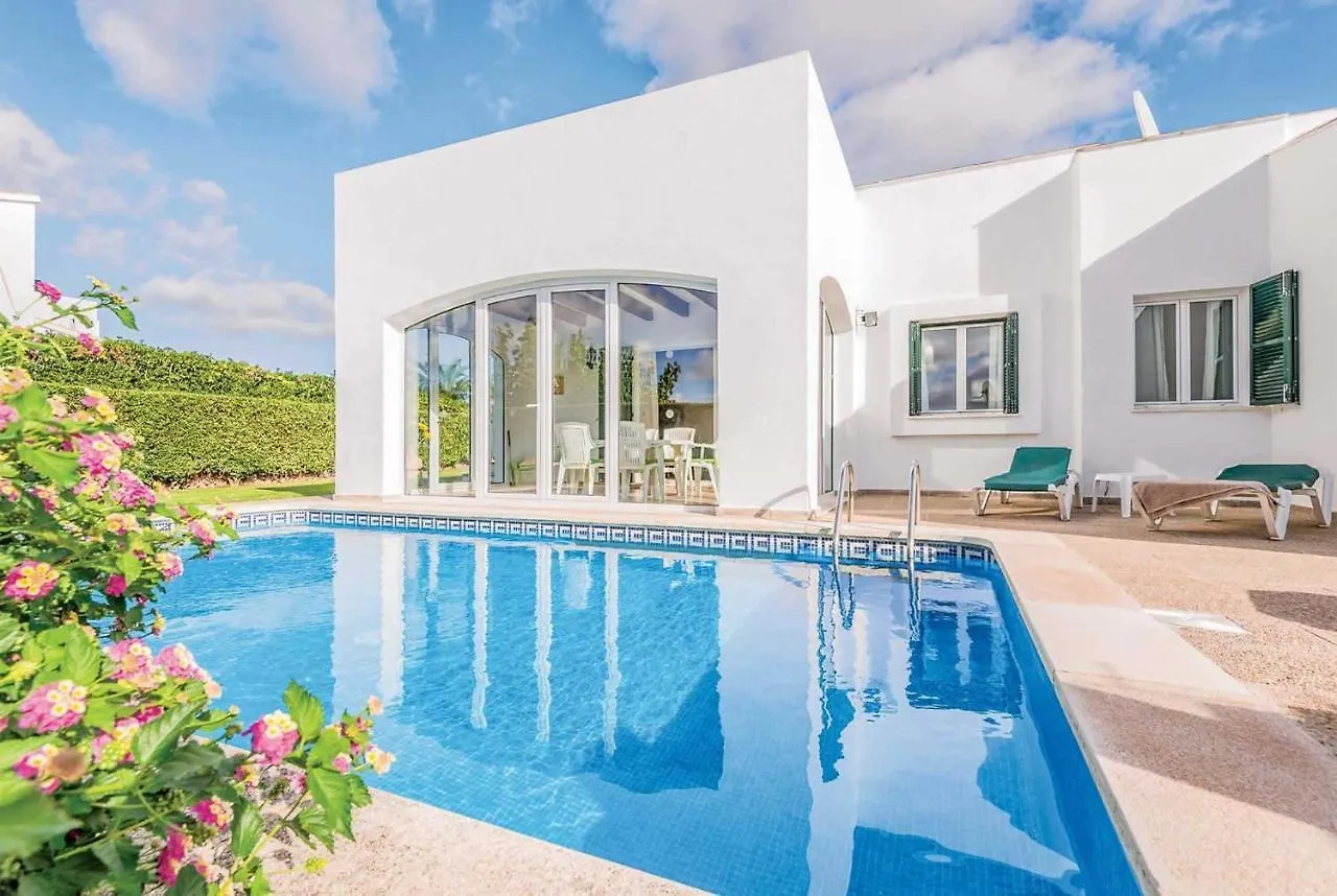 Cinco Villa Binibeca Spain